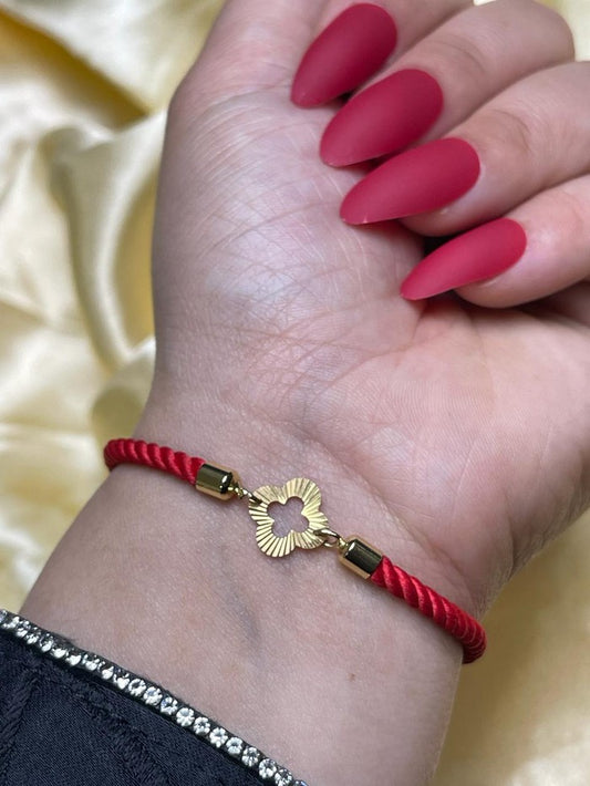 18K Real Gold Cutting flower lucky charm bracelet - Embellish Gold