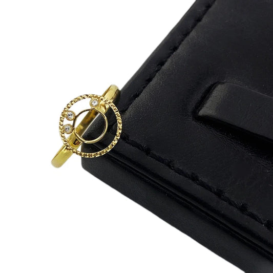 18k Gold 3 Stone Circle Ring