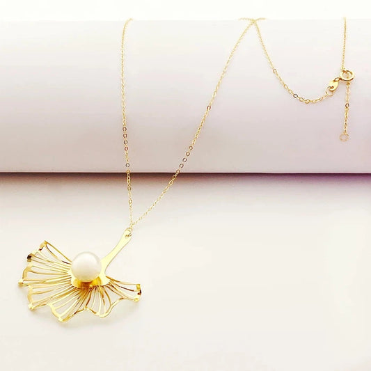 Pearl Flower Necklace