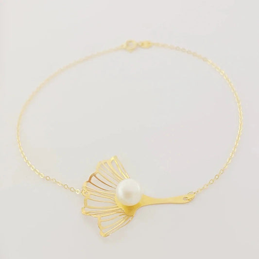 Gold Pearl Flower Bracelet.