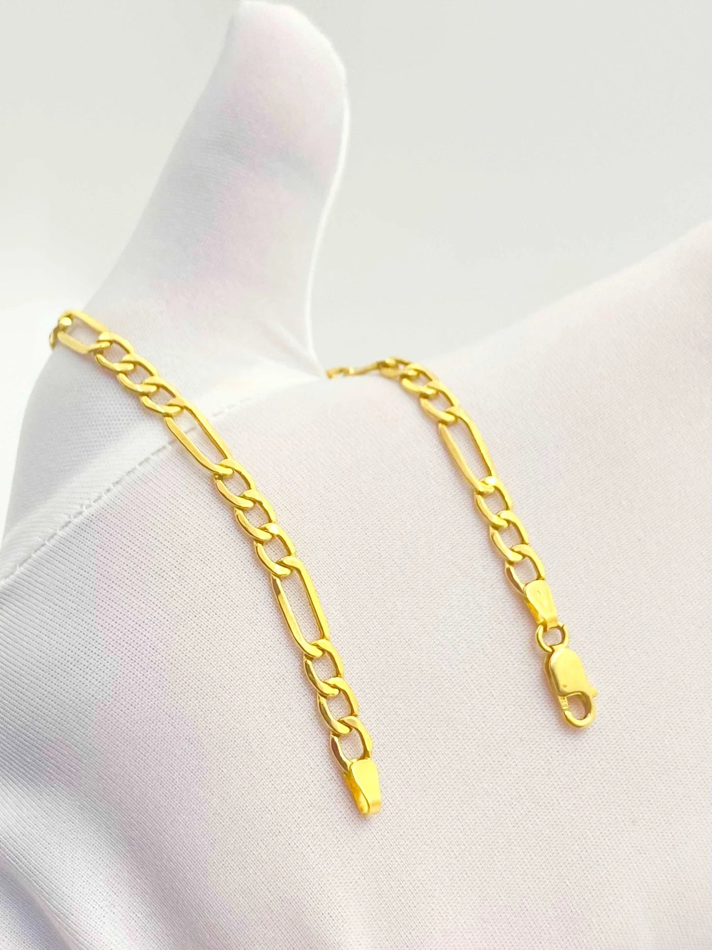 18k Gold Figaro Bracelet