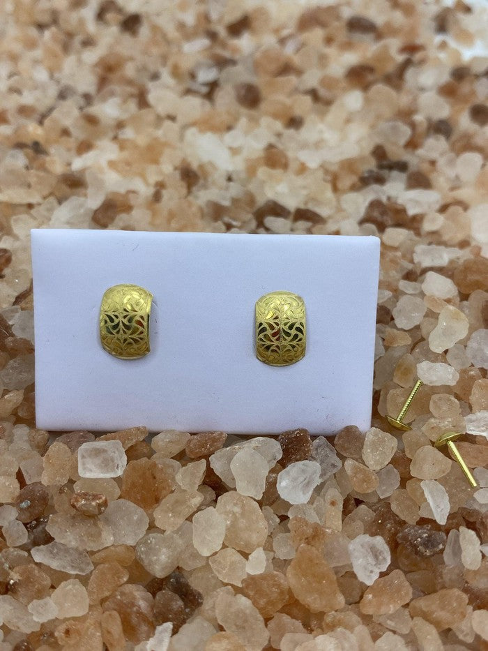 Female Earring 1.37