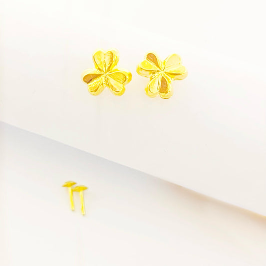 18k Gold 3 Petal Earrings