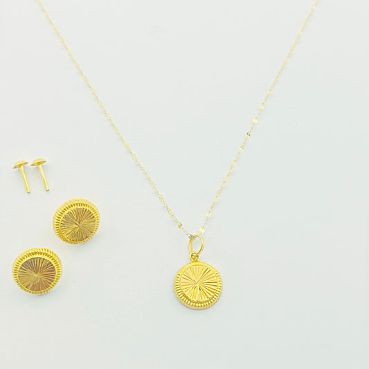 18k Gold Round Cut Jewelry Set