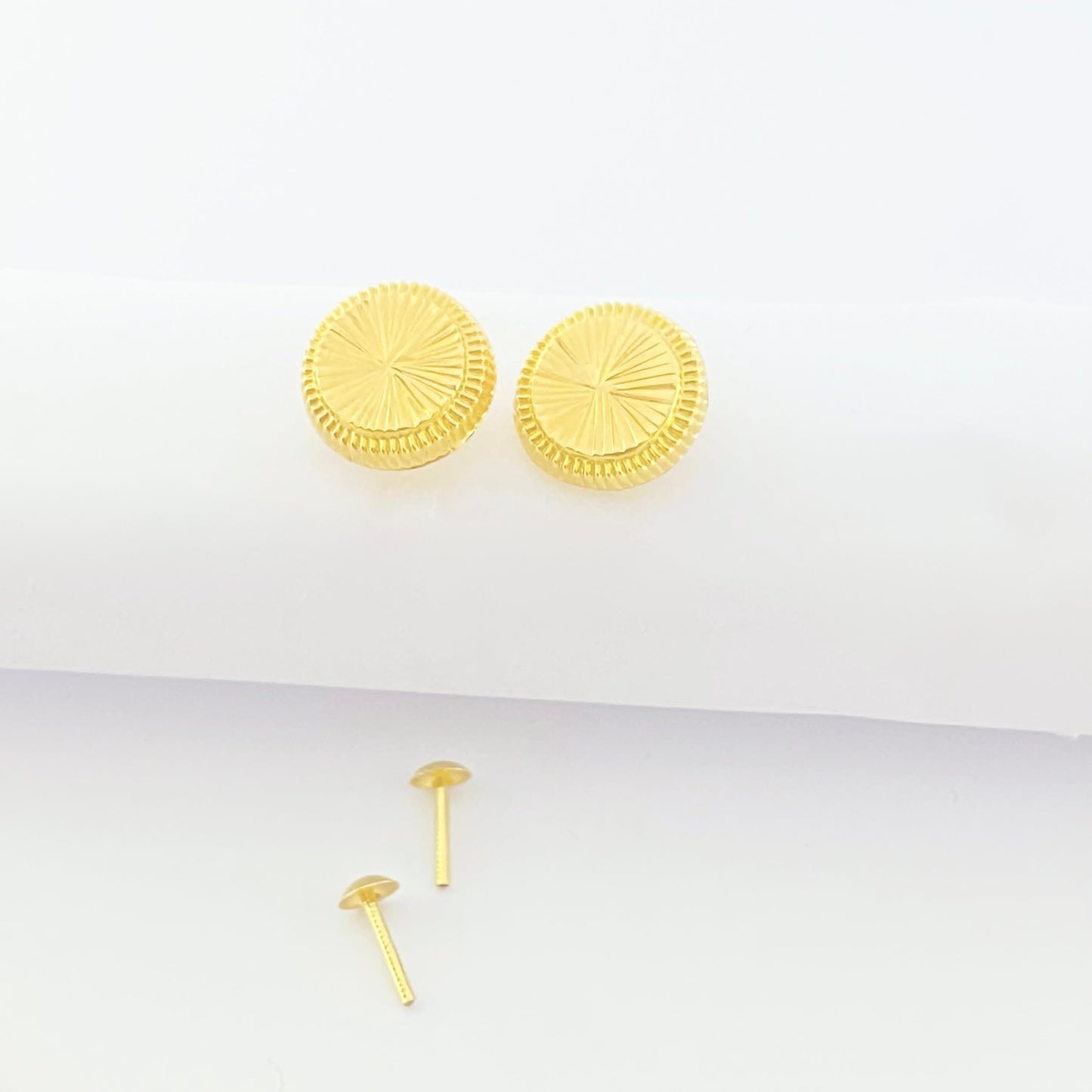 18k Gold Round Cut Jewelry Set