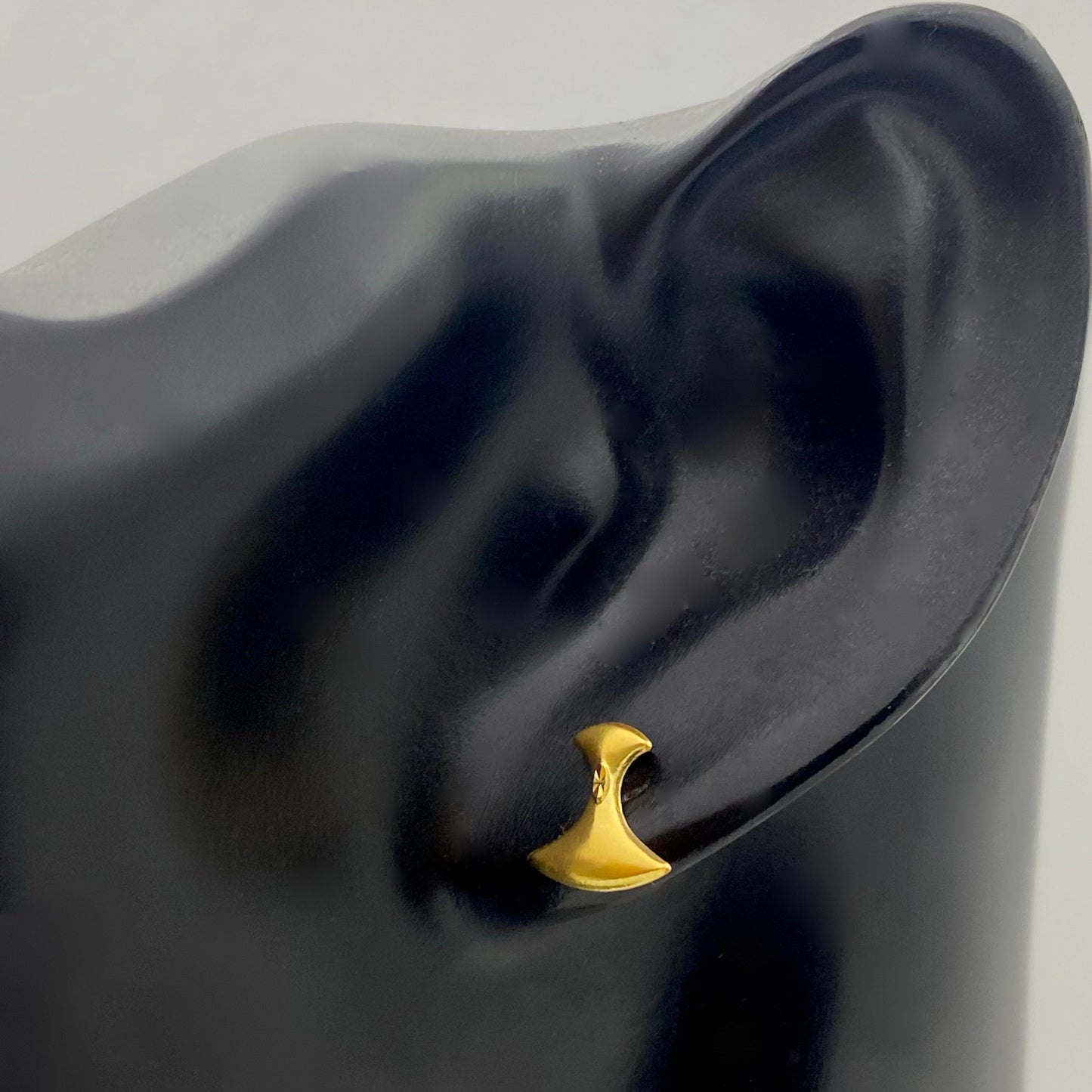 18k Gold Tif Earrings