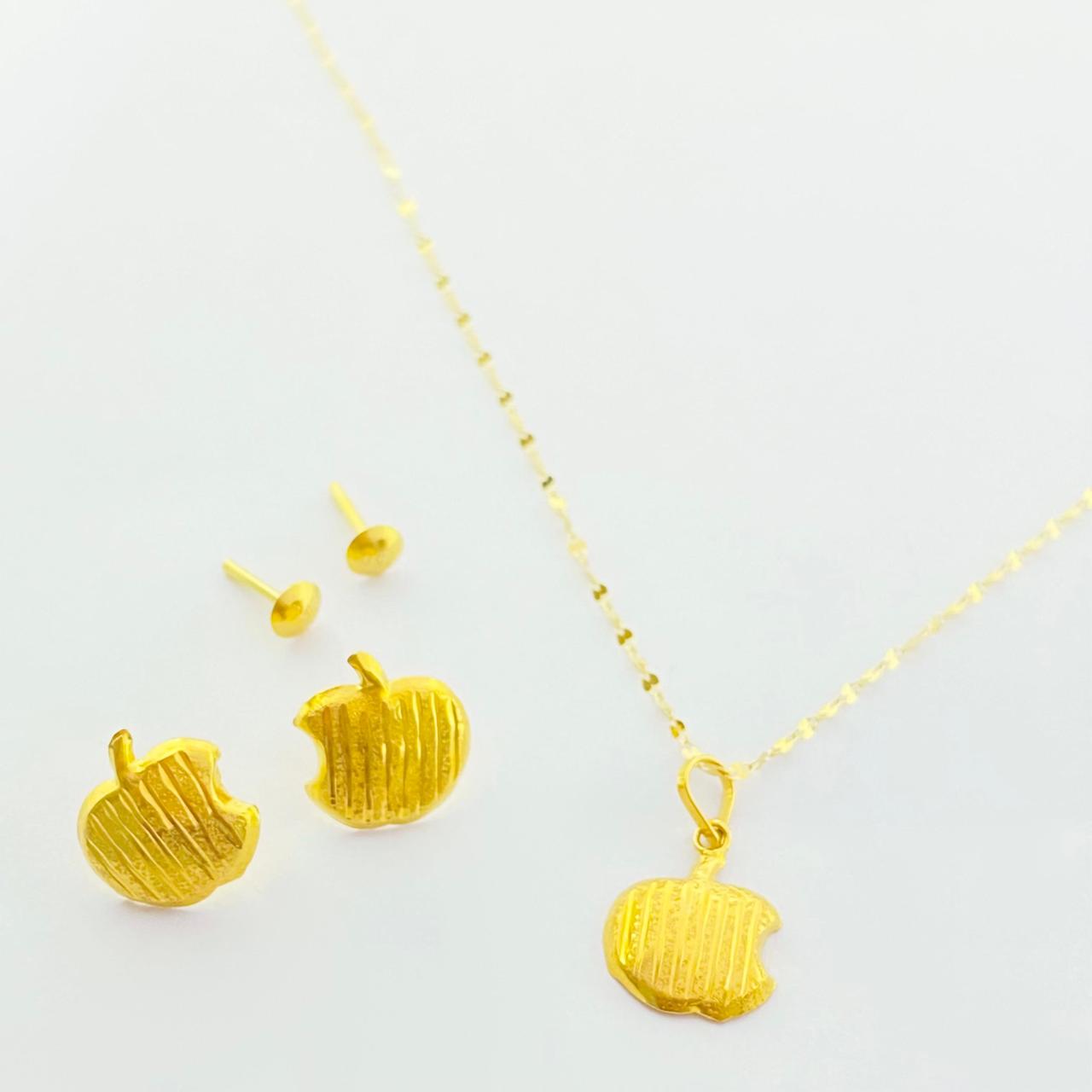 18k Gold Apple Jewelry Set