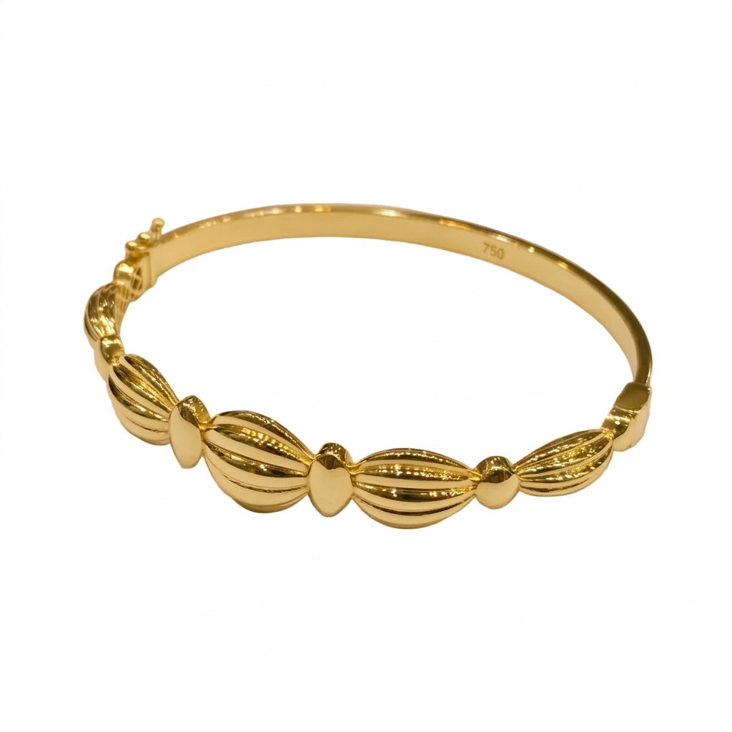 18k Gold Shell Inspired Bangle