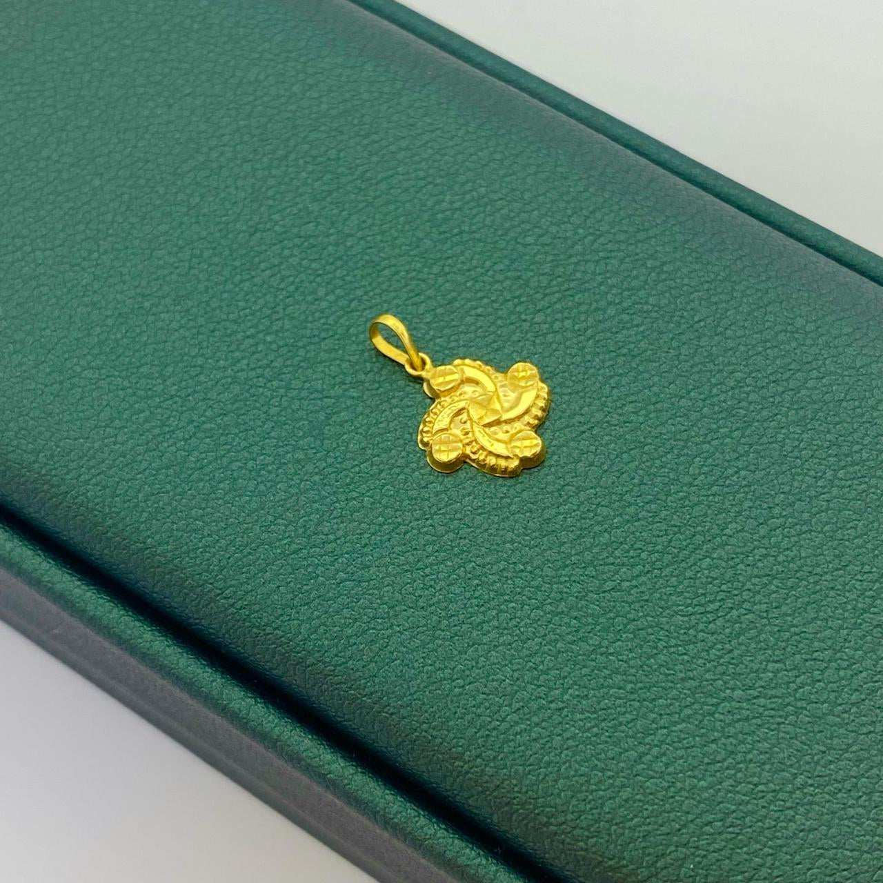 18k Gold Trendy Pendants
