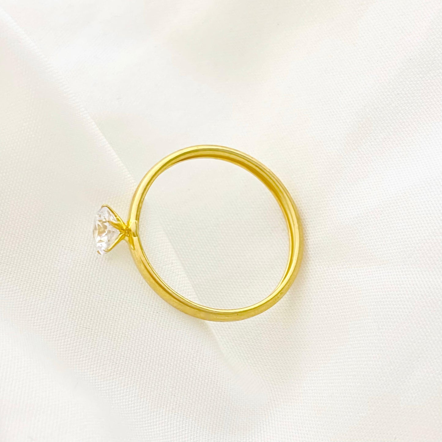18k Gold Minimalist Stone RIng