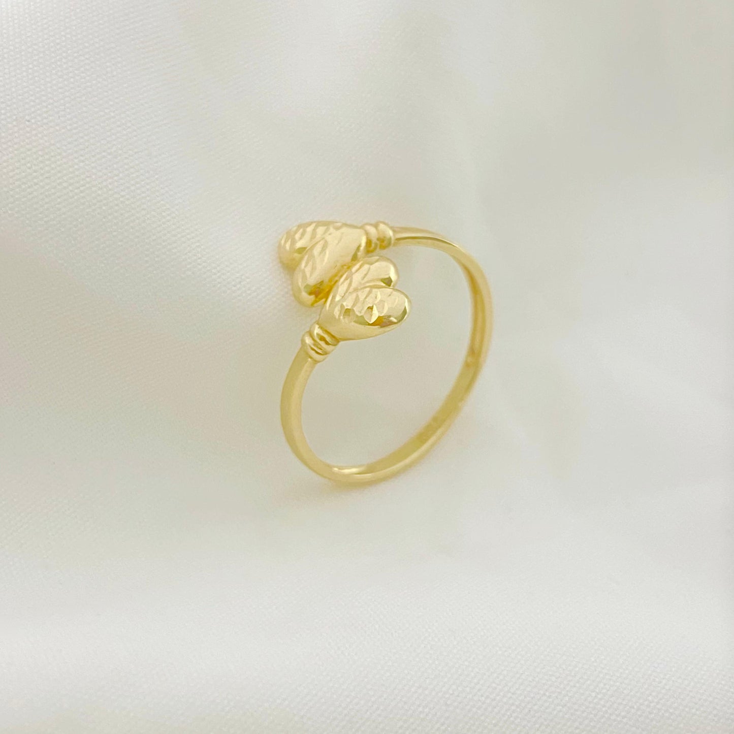 18k Gold Double Edge Heart Ring