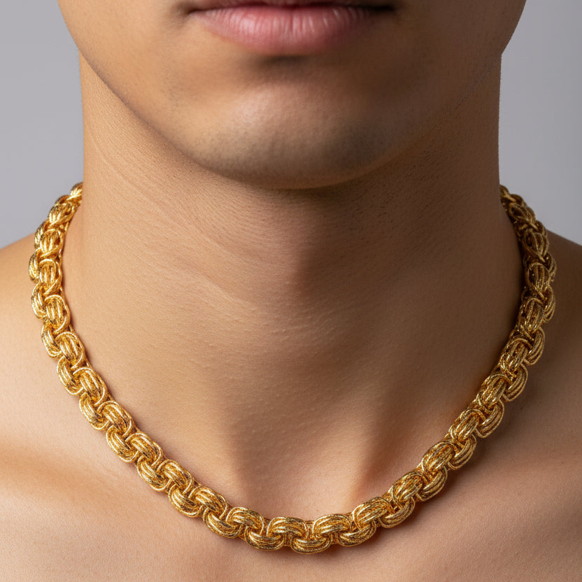 Gold chain necklace on a mannequin bust with weight and length information.