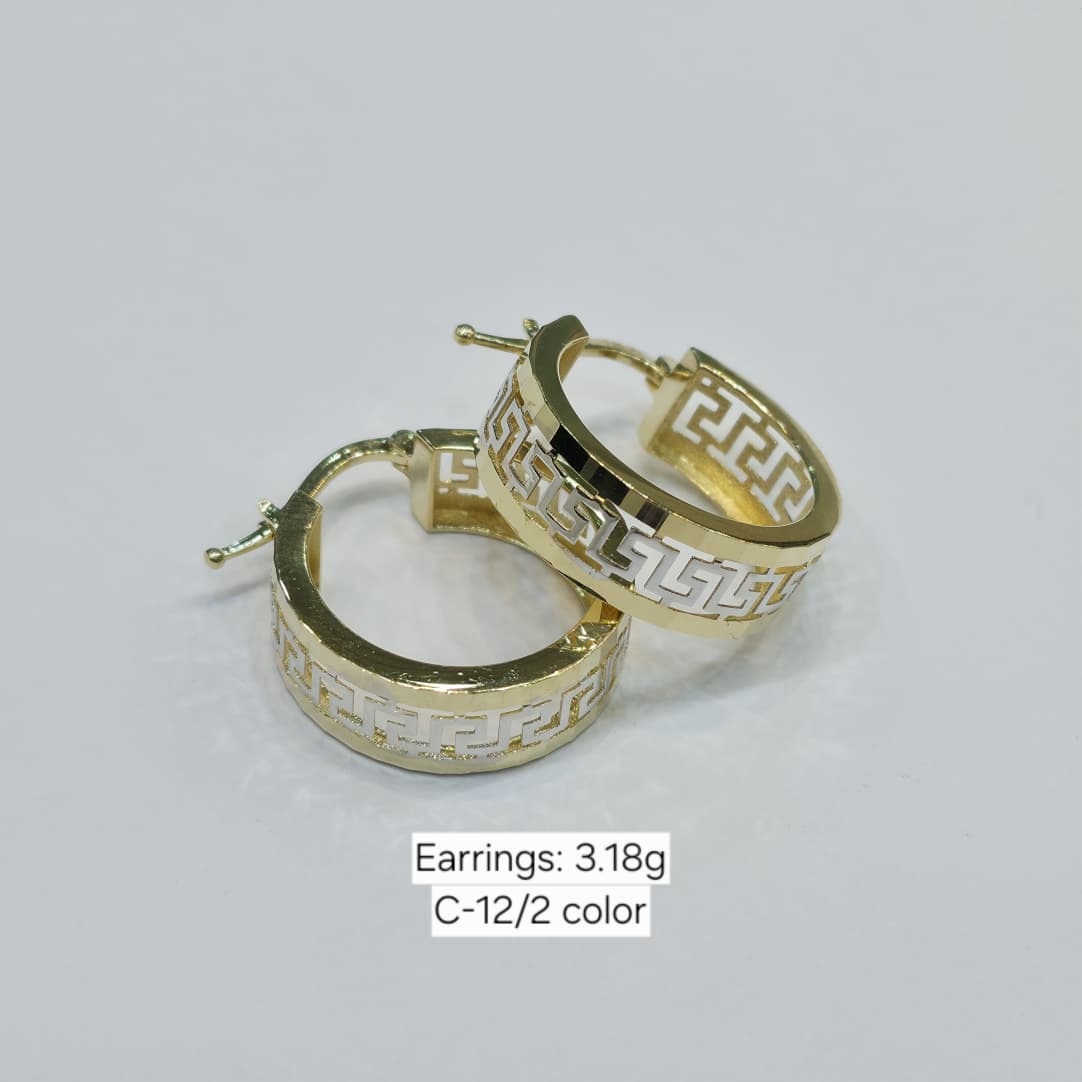 Gold hoop earrings on a light gray background with weight and color information.